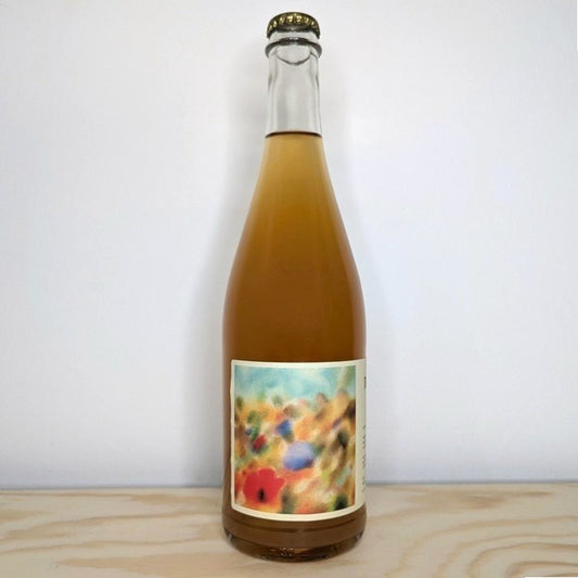 Les fleurs sont fanées, le vin ne l'est pas